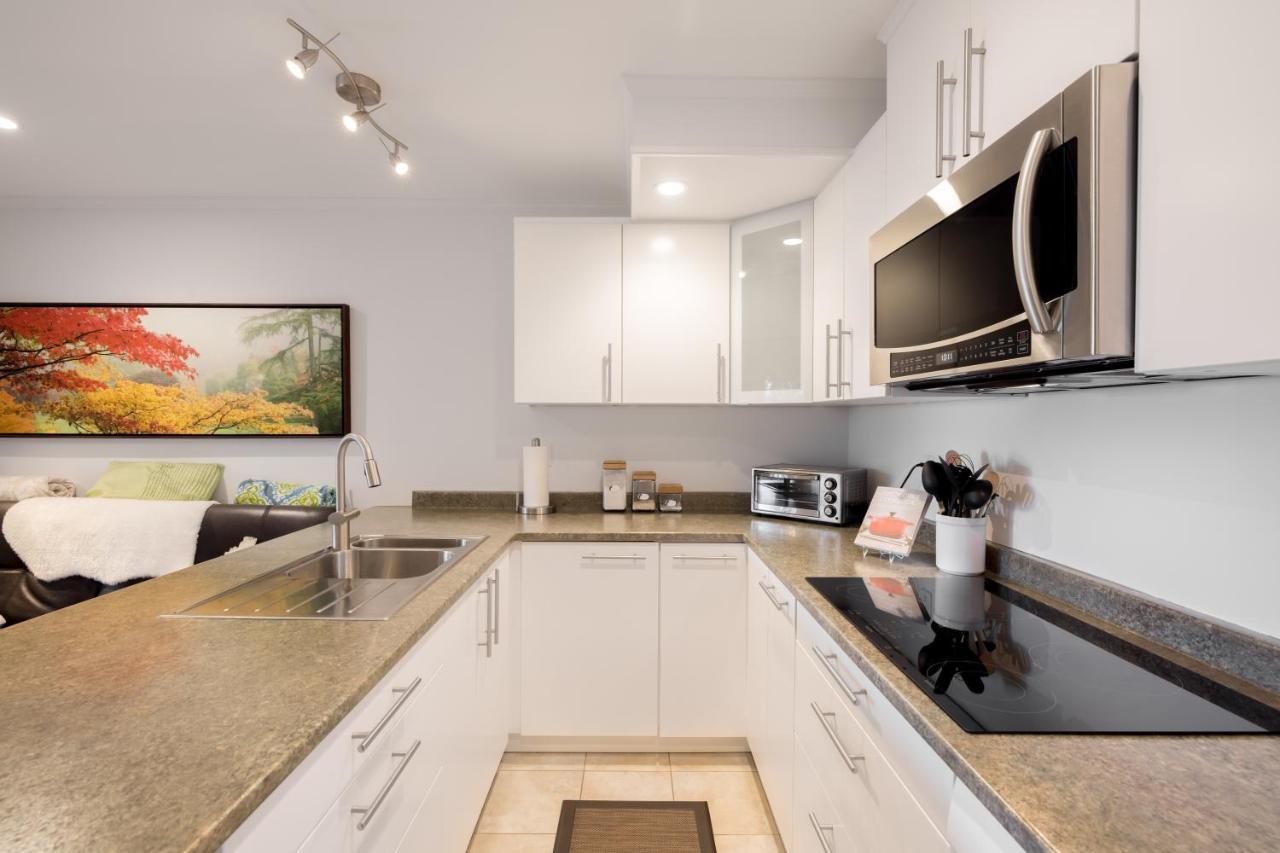 Enchanter Ocean View Suites Madeira Park Экстерьер фото